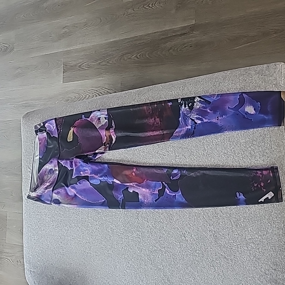 Noli Active Performance Leggings Size Small